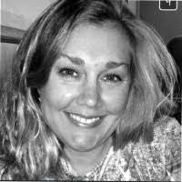 Heidi Doss's Instagram, Twitter & Facebook