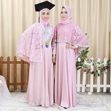 Model menarik dapat kalian buat kalau kita pintar dalam membuat kreativitas yang berkaitan dengan desain baik itu penataan. Inspirasi Gaun Kebaya Modern Inspired By Ristinfatika Yuk Berbagi Desain Gaun Kebayamu Langsung Tag Inspirasigaunkebayamodern Syaribrides Kebayawisuda Kebayamodern Inspirasikebayamuslim Inspirasikebaya Bridesmaids Bridesmaidmodern Gaunpengantin