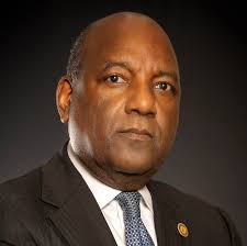 Sidney Evans's Instagram, Twitter & Facebook