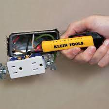 Which one will meet your expectations? Klein Tools Ncvt 1 Voltage Tester Non Contact Voltage Detector For Ac Voltage Low Battery Indicator And Auto Shutdown Batteries Included Electrical Tools Amazon Com