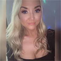 Eva Grimes's Instagram, Twitter & Facebook