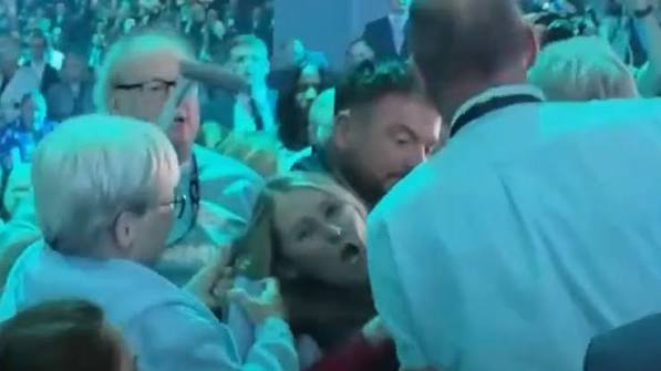 Robert Jenrick reacted with "oh boohoo" when asked about footage showing a female protester being struck with a crutch and dragged by her hair. ‼️ Footage captured at the NEC in Birmingham