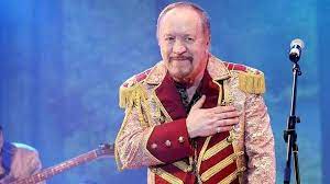 Светлая память песняру!» — написала ирина в facebook. Vh7r9h Wmpjd7m