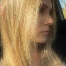 Elle Lewis-Eme // FREE 🇵🇸 (@elle_lewiseme)