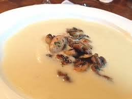 Topinambursuppe Mit Gebratenen Pilzen Von Fingerschnitt Chefkoch Rezept Gebratene Pilze Topinambur Rezepte
