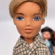 Vintage Lot Of 5 2001 BRATZ DOLLS Cloe Yasmin Jade Cameron & Accessories