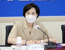 다가 다시 비비고 이러길 한 세번 반복하다가 결국 딱 집어 넣는데 이건 뭐.용두질 따위 개나 줘버려더만. ìœ ì€í˜œ ìˆ˜ë„ê¶Œ í•™êµ ì‚¬íšŒì  ê±°ë¦¬ë'ê¸° 3ë‹¨ê³„ ìƒí™© ë¯¸ë¦¬ ì¤€ë¹„ì¢…í•© í•œê²½ë‹·ì»´
