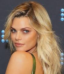 Sophie Monk December 14 Happy Birthday Wishes Birthday Wishes Celebrity Apprentice