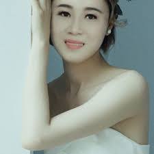 Nhu Dinh's Instagram, Twitter & Facebook