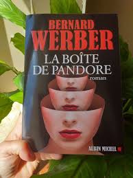 Après des études de criminologie et de journalisme, il devient journaliste scientifique. La Boite De Pandore Par Bernardd Werber Marie Nel Lit