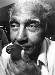 Little Darwin: PIT OF DEATH , CYCLONE WANDA AND FRISKY QUEENSLAND BUSKERS