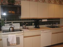 How To Update This 80 S Kitchen On A Budget Kitchens Forum Painting Laminate Kitchen Cabinets Laminate Kitchen Cabinets Laminate Kitchen