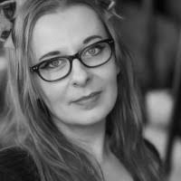 Leah Charest's Instagram, Twitter & Facebook