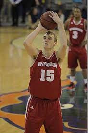 Jun 22, 2021 · — sam dekker (@dekker) june 22, 2021 another thing to point out is: Sam Dekker Wikipedia