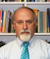 James R. Bell, MD, a Pioneer in Teaching Mindfulness and Compassion in  Medicine at Geisel, Dies