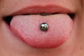 Piercing langue acier chirurgical l316 smiley 1,6mm. Qu Est Ce Que Ca Veut Dire Quand Un Homme A Un Piercing A La Langue Mediacritik