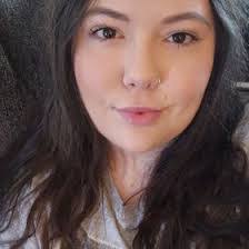 Lindsey Lockhart's Instagram, Twitter & Facebook