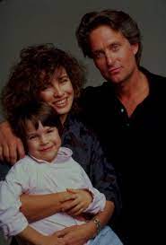 They were looking for girls ages six to eight, and prior acting experience wasn't required. Michael Douglas Anne Archer And Ellen Hamilton Latzen In Fatal Attraction Anne Archer The Best Films Actors Actresses
