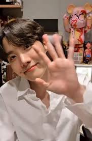 Ermmm.. I hope this doesnt look ugly to yall🙂