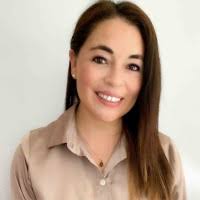 300+ perfiles de «Yön»