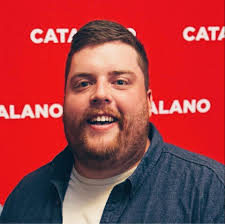 What are your must haves in your golf bag, that aren't essentially golf  items. I.E. bug spray, sunscreen, etc…