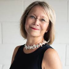 The Chamber hosted a wonderful ribbon cutting ceremony for the Mary Kay  Pamper and Glow Studio, located in the Clermont Executive Office behind the  Citrus Tower Publix! Jan Deardorff and Kathleen Holt-Mary