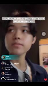 Did Sandy Wear A Backpack