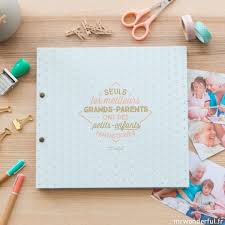 Livrer un bouquet de fleurs en scooter en criant bonne fête mamie ! vous semble. Fete Des Grands Meres Nos Cadeaux Remplis De Tendresse Pour Des Mamies Uniques Au Monde Le Blog De Mr Wonderful