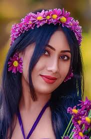 Sony fe 100mm f2.8 macro gm oss portrait