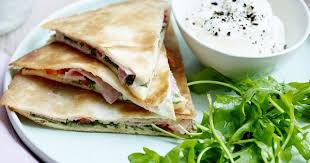 Recept Quesadilla S Van Ham Met Paprika En Kaas Carrefour Recept Voedsel Ideeen Quesadilla Paprika