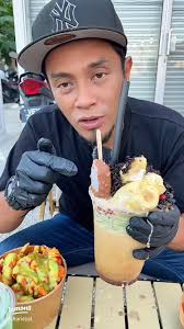 Nikmati Kesegaran Cendol Pulut Durian: Kombinasi Sempurna Makanan  Tradisional Malaysia