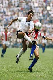 Lineker on 5 goals in the tournement adds another to become the tournements top scorer for england. Gary Lineker England V Paraguay Mexico World Cup 1986 Images Football Posters