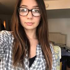 Sarah Griffey's Instagram, Twitter & Facebook