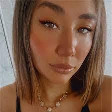 Desiree Besana's Instagram, Twitter & Facebook