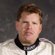 Billy Roe races, wins and teams