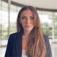 300+ perfiles de «Cassandra»