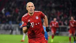 See arjen robben's bio, transfer history and stats here. Opinion Arjen Robben S Finale At Bayern Munich The Long Awaited End Of An Era Sports German Football And Major International Sports News Dw 02 12 2018