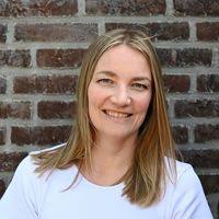 PDF) Eye-closure improves memory for a witnessed event under naturalistic  conditions