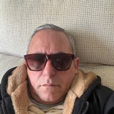 This just continues to prove how timeless the music is..High five to the  kids for keeping the music alive🔈🎤🎵🎶