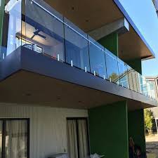 Glass deck railing, glass balcony panels, glass balusters, glass fence panels and glass deck panels. Indoor Outdoor Wall Mounted Glass Railing For Balcony Garden Backyard Tempered Toughten Glass Spigot Stainless Steel Railings From China Tradewheel Com