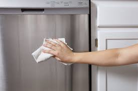 How To Use Vinegar As An Effective Stainless Steel Cleaner