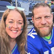 It's baseball season and that means one of the biggest boxes we've gotten  all the way from Seattle! The Mariners sent over a great box and I had my  friend and MLB