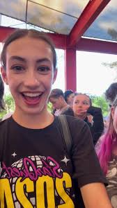 Soooo….. theme park! 💕💕💕 #narwhalrobot #robotnarwal #ilikeburgers