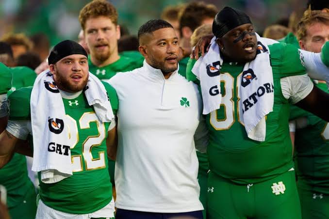 See photos from Notre Dame's 58-7 victory over the Stanford Cardinal