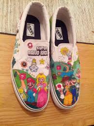 Draw On A Pair Of White Shoes Instead Of Blowing All Of The Money You Made Being Gainfully Unemployed Diy Shoes Shoe Sketches Shoes Drawing