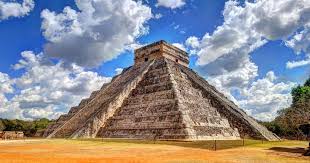 La chichen itza, potrivit legendei, kukulcan, șarpele cu pene, coboară din cer și își binecuvântează adepții. Blog Hoteles City Express El Equinoccio En Chichen Itza
