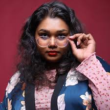 Naomi Piper's Instagram, Twitter & Facebook