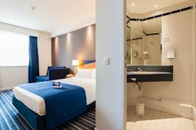 Holiday inn express & suites lawrence, an ihg hotel. Holiday Inn Express Antwerp Online Booking Antwerp