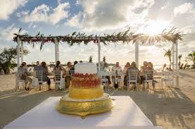 Dream Beach Wedding In Ambergris Caye Belize Wedding Dream Beach Wedding Bay Village
