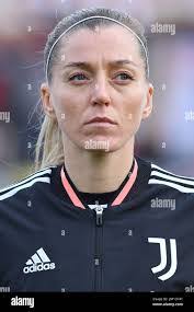 Linda Roma's Instagram, Twitter & Facebook